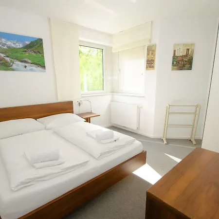 Apartman Finest Glacier View By In One *