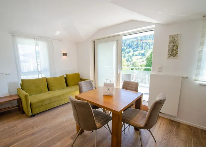 Апартаменты Finest Glacier View By In One